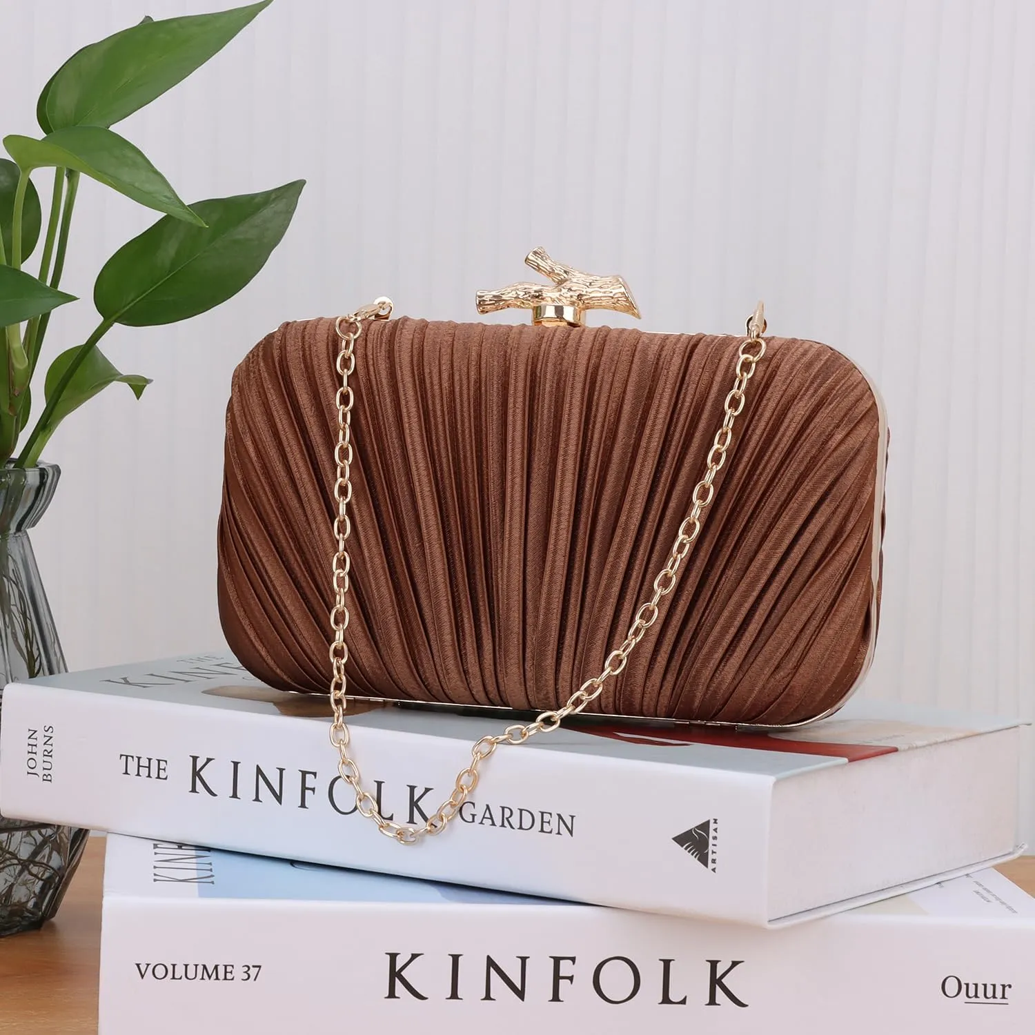 Clutch Purses for Women Evening Bag Pleated Clutch Bag with Chain for Wedding Party
