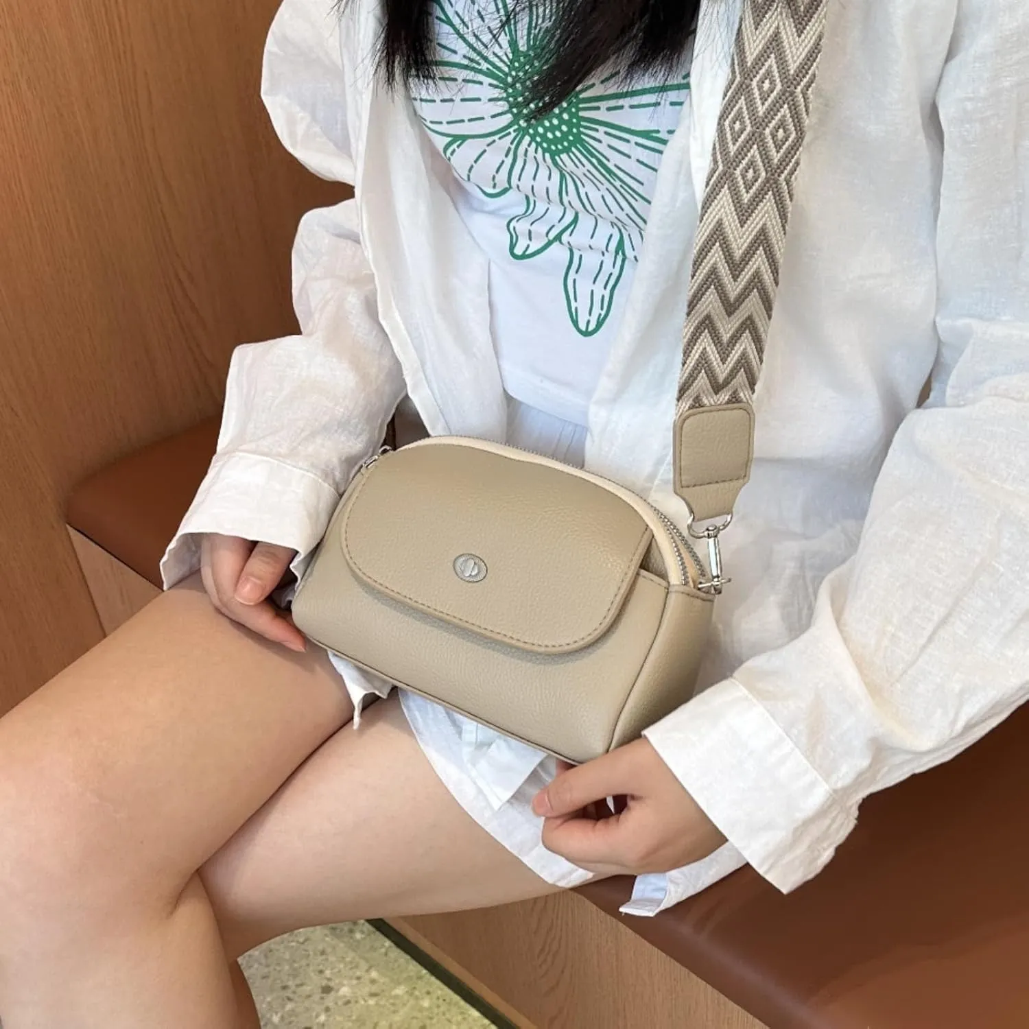Crossbody Bags for Women, Vegan Leather Crossbody Purses with Wide Strap
