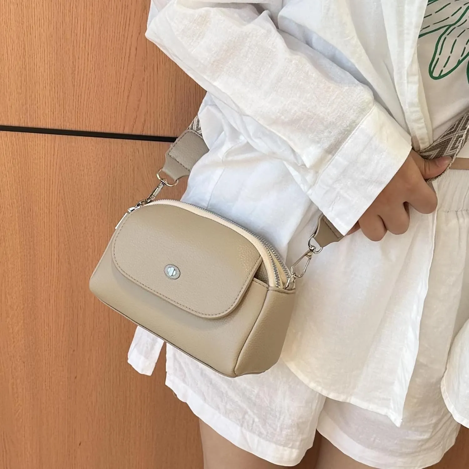 Crossbody Bags for Women, Vegan Leather Crossbody Purses with Wide Strap