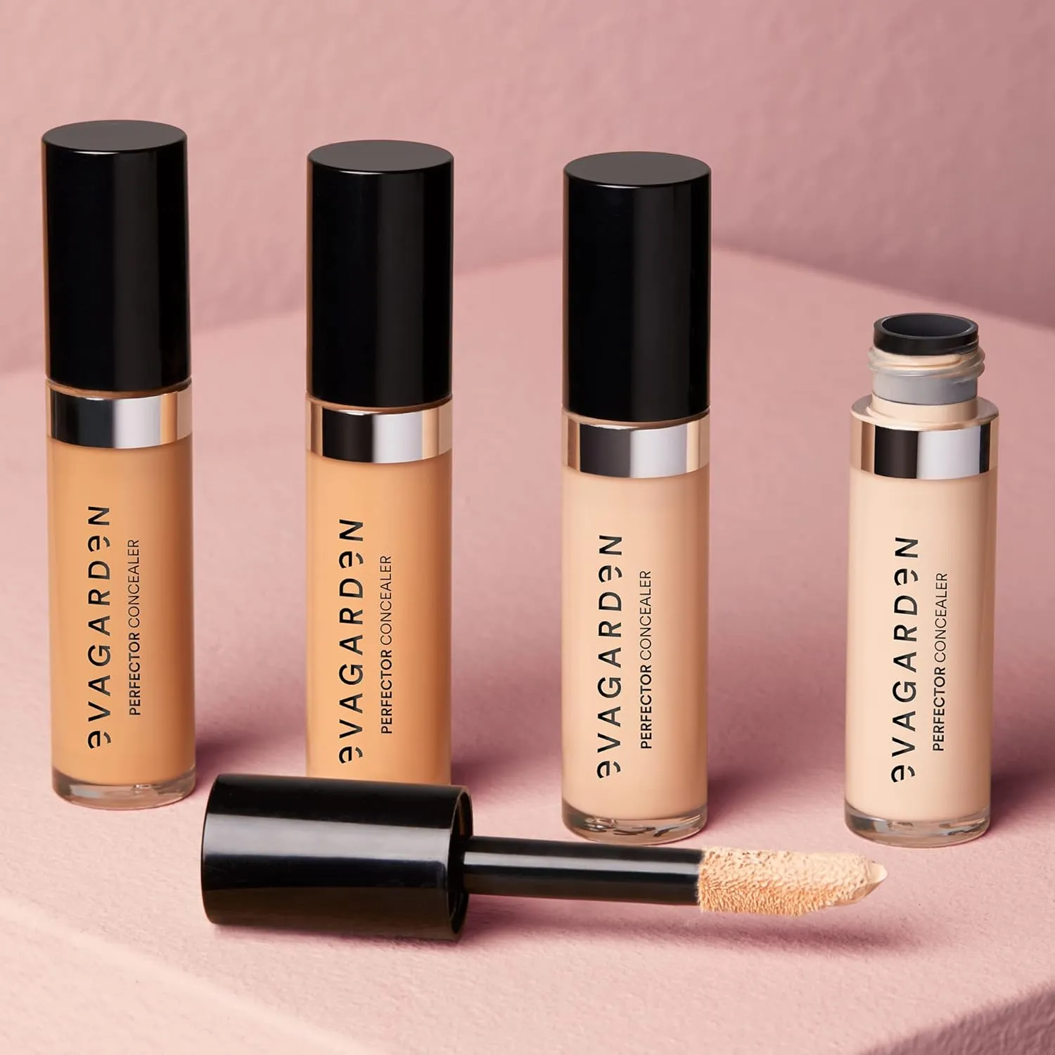 Perfector Concealer - Multi-Purpose Product with Moisturizing Properties - Touches Up, Defines, Enhances and Sculpts - Light and Creamy Texture with Rich Color - 331 Beige - 0.16 oz