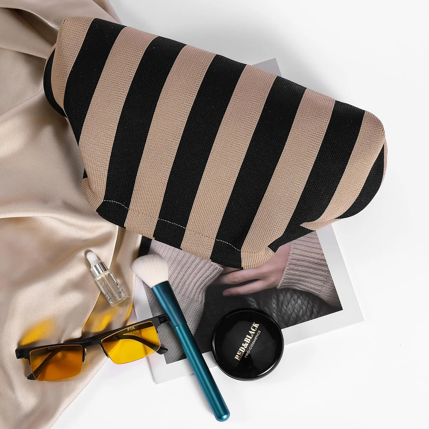Summer Beach Purses Woven Crochet Handbags Dumpling Clutch Ruched Cloud Clutch Casual Bag for Women