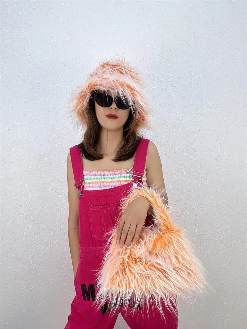 Women Faux Wool Bucket Hat Shoulder Bag Set Warm Cozy Fluffy Hat Faux Fur Tote Bag Lightweight Purse