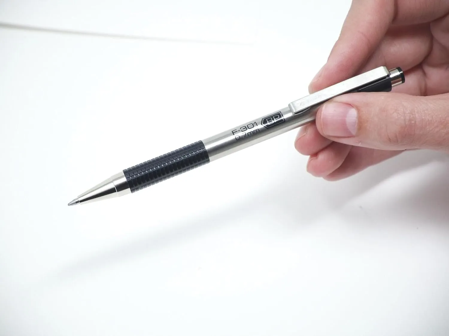 Zebra Pen G-402 Retractable Gel Pen, Stainless Steel Barrel, Fine Point, 0.5mm, Black Ink, 12-Pack