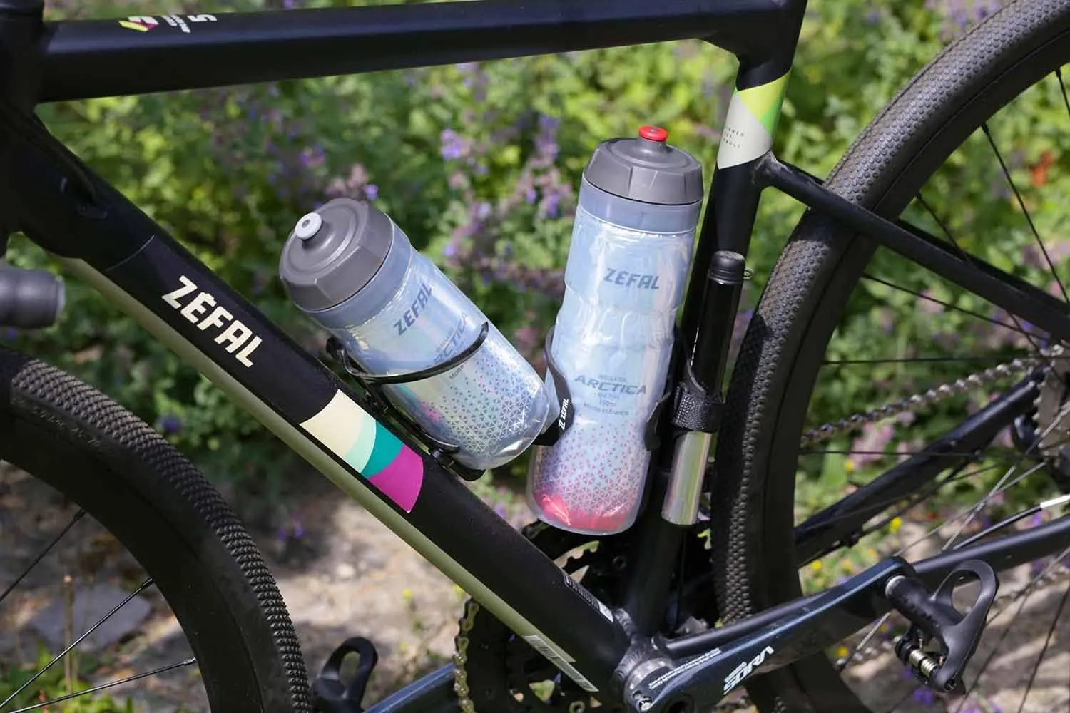 ZEFAL Arctica 75 Pack of Two 750 ml Bicycle Bottles, Isothermal, Odourless and Waterproof, Sports Bottle BPA Free – Silver/Orange